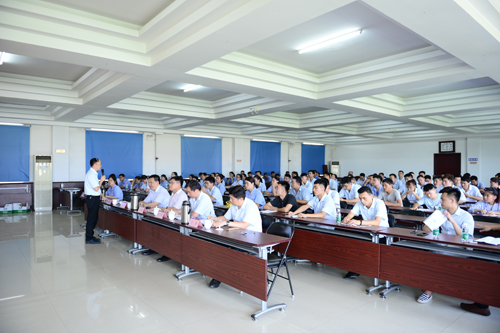 2UPBATE网页版电子“敬畏质量 全员行动”-质量季演讲比赛圆满结束